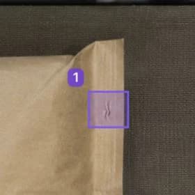 Synthetic packaging seal defect example 1